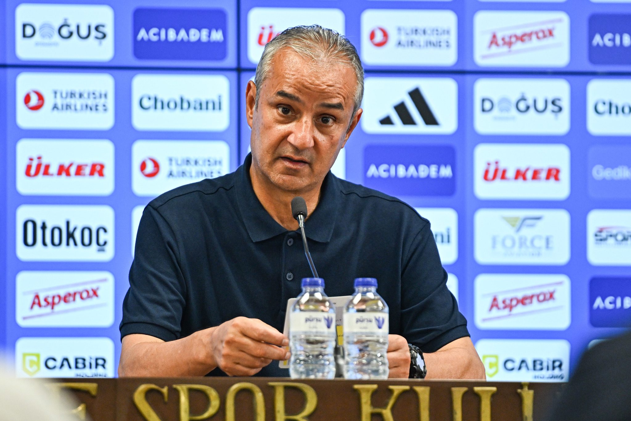 fenerbahcede gornik maci sonrasi birinci ayrilik gerceklesiyor kartalin en cok muhlet verdigi isimlerdendi 5 ju5sKT8K