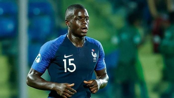Fenerbahçe'de imza an problemiyken sürpriz tercih! Malang Sarr kararı 6 fenerbahcede imza an problemiyken surpriz tercih malang sarr karari 4