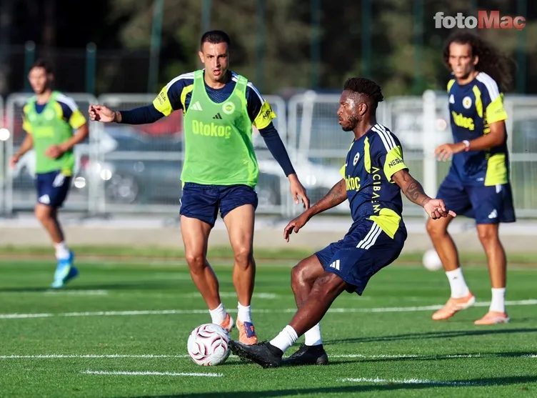 Fenerbahçe'de İsmail Kartal neşteri vurdu! 8 futbolcuyu listeden çıkardı 10 fenerbahcede ismail kartal nesteri vurdu 8 futbolcuyu listeden cikardi 8 IfQaNiH8