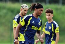 Fenerbahçe'de Mert Müldür ve Archie Brown sevinci 13 fenerbahcede mert muldur ve archie brown sevinci hVEFnhY3