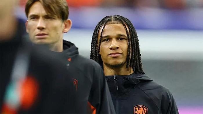 Fenerbahçe'de Nathan Ake transferinin perde arkası! 'Bir saniye bile düşünme' 3 fenerbahcede nathan ake transferinin perde arkasi bir saniye bile dusunme 1 DYwzrium