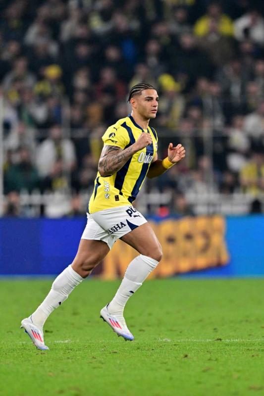 fenerbahcede o isme ulkesinden transfer teklifi sari lacivertlilerin bonservis talebi 2 yH2HHeWj