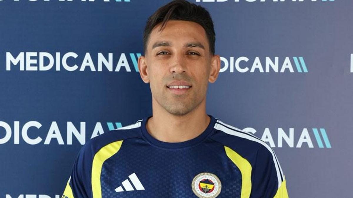 Fenerbahçe'de ulusal futbolcular sıhhat denetiminden geçti 8 fenerbahcede ulusal futbolcular sihhat denetiminden gecti Pf9LB4Tg