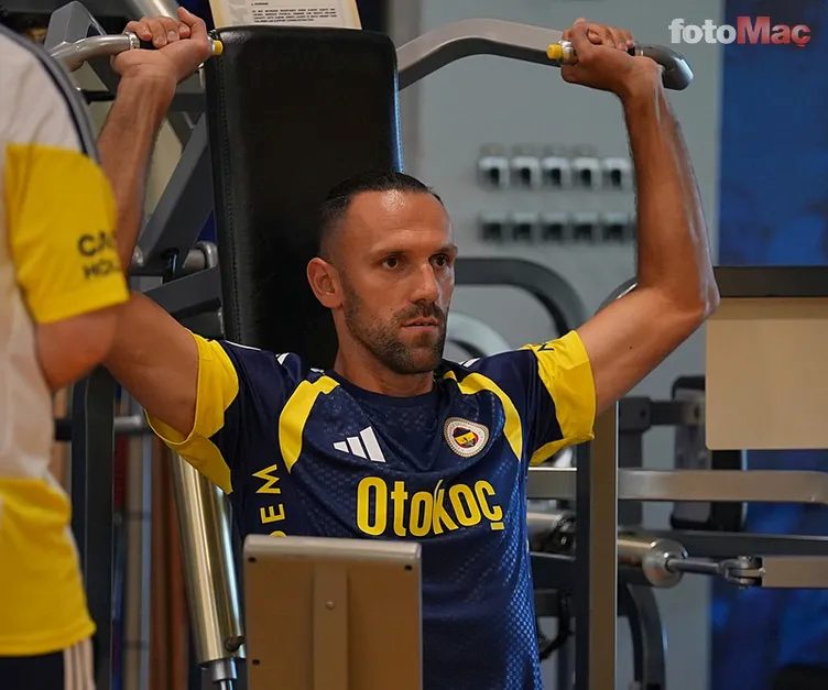 Fenerbahçe'de Vedat Muriqi'nin alanlara dönüş tarihi muhakkak oldu! 8 fenerbahcede vedat muriqinin alanlara donus tarihi muhakkak oldu 6 7W3KkdWL