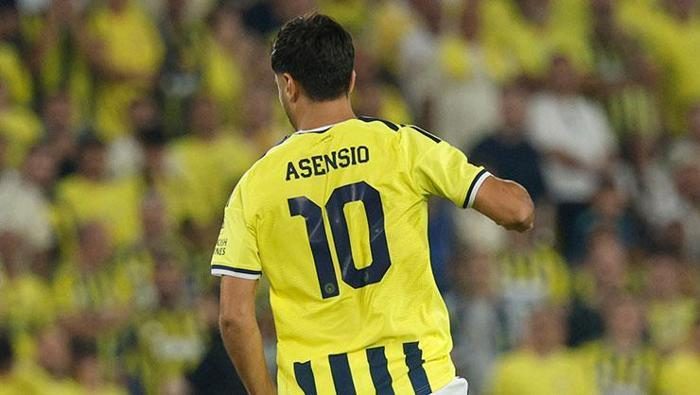Fenerbahçe'de yıldızlar mecburen gidebilir! Yabancı kuralı Kanarya'nın belini büktü 4 fenerbahcede yildizlar mecburen gidebilir yabanci kurali kanaryanin belini buktu 2 rnzN2aPp
