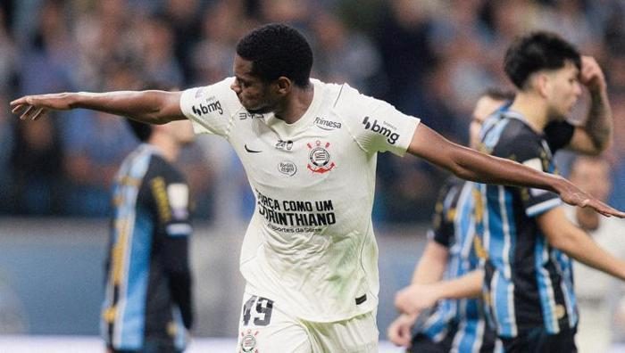 Fenerbahçe'den Corinthians'a transfer telefonu! Rota Brezilya, Andre için harekete geçildi 5 fenerbahceden corinthiansa transfer telefonu rota brezilya andre icin harekete gecildi 3 XaIACwZF