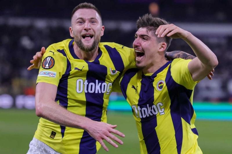 fenerbahceden eski yildizina kanca transferde galatasaray da devrede 1 Rsb4eykg