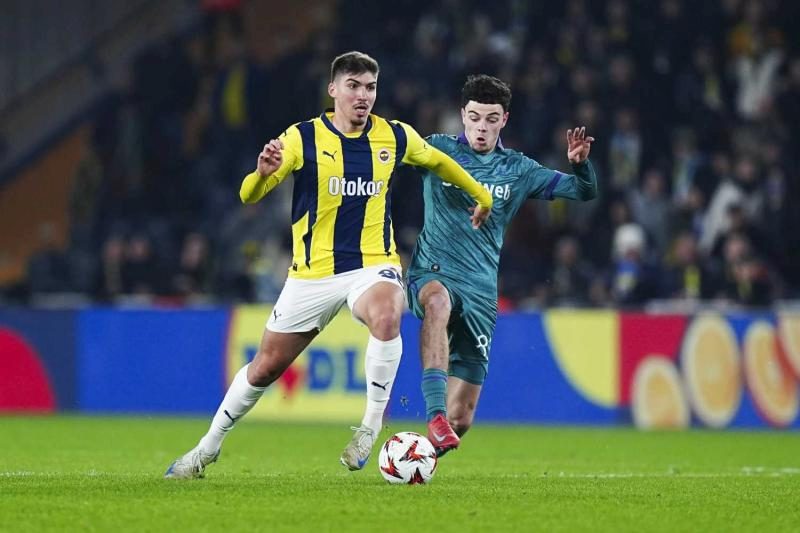 fenerbahceden eski yildizina kanca transferde galatasaray da devrede 2 EhZQ5iXR