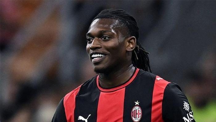 Fenerbahçe'den Galatasaray'a Rafael Leao çalımı! Transferde sıcak saatler... 6 fenerbahceden galatasaraya rafael leao calimi transferde sicak saatler 4 GivswHrd