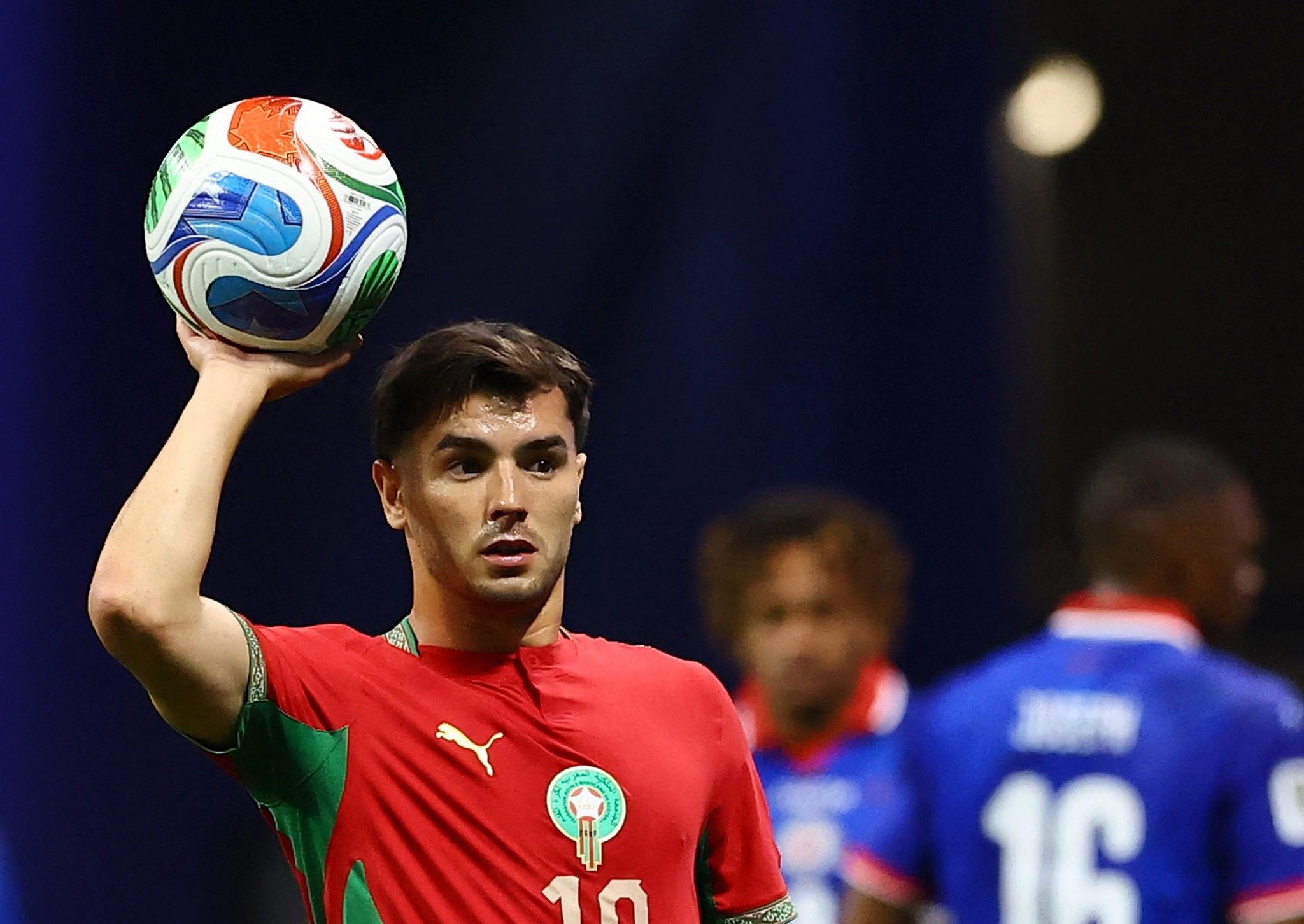 fenerbahceden joker transfer oguz cetin yildiz ismin ailesiyle gorustu 4