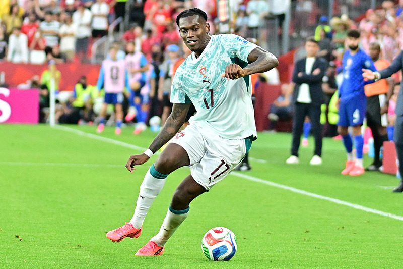 Fenerbahçe'den Milano'ya Leao çıkarması! Transfer planı ortaya çıktı 8 fenerbahceden milanoya leao cikarmasi transfer plani ortaya cikti 6 XpWMMaXj