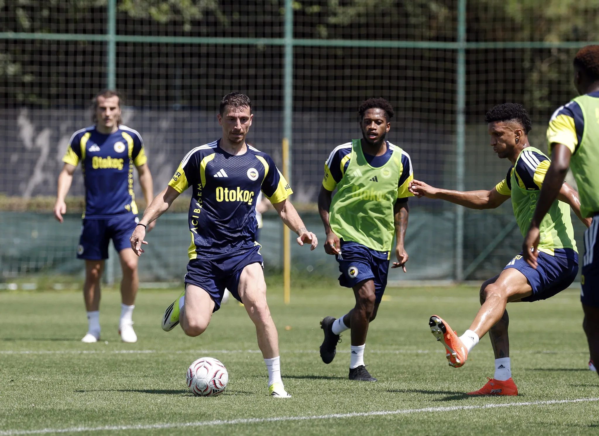 fenerbahceden ustun ligi karistiracak hamle besiktasin vlahovic plani bozulabilir 0 Rl3TQFRI