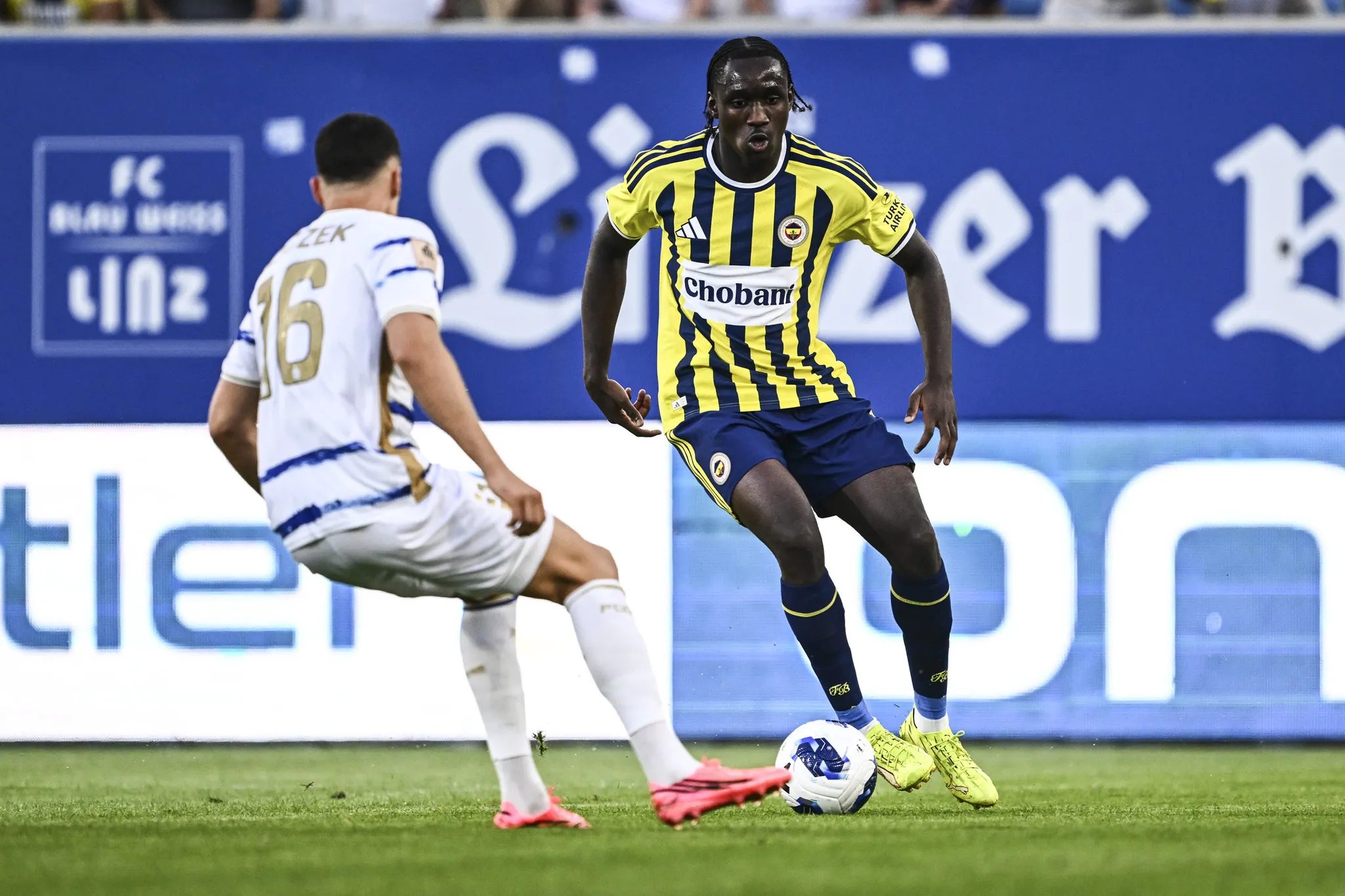 Fenerbahçeli futbolcu için görüşmeler başladı! Devre arasında gruba katılmıştı 8 fenerbahceli futbolcu icin gorusmeler basladi devre arasinda gruba katilmisti 6
