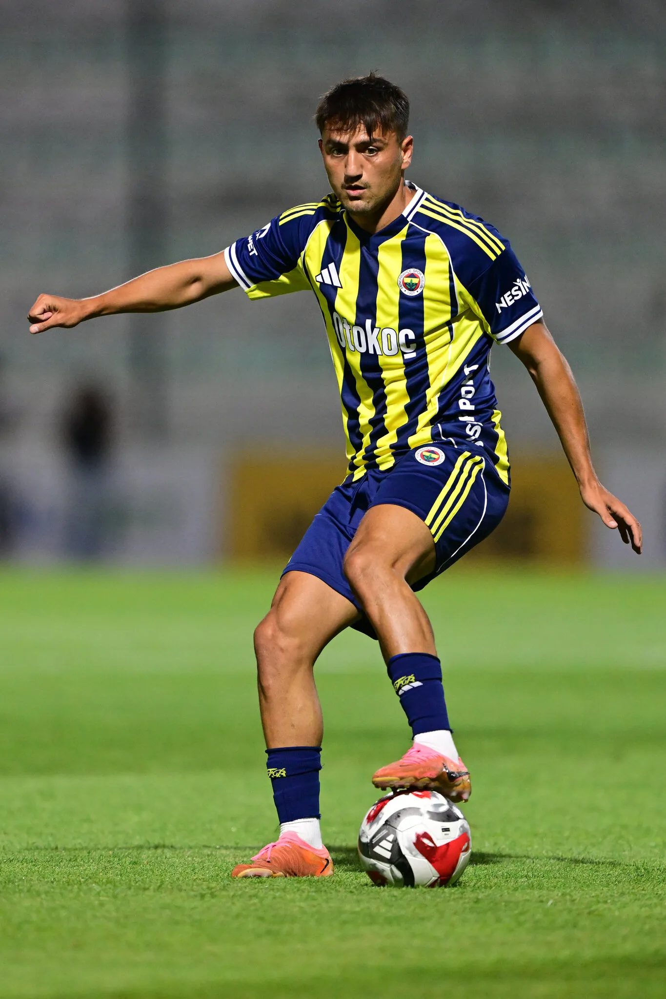 Fenerbahçeli yıldıza eski kulübü talip! Transfer koşullarını sordular 13 fenerbahceli yildiza eski kulubu talip transfer kosullarini sordular 11 jIs2TVVD