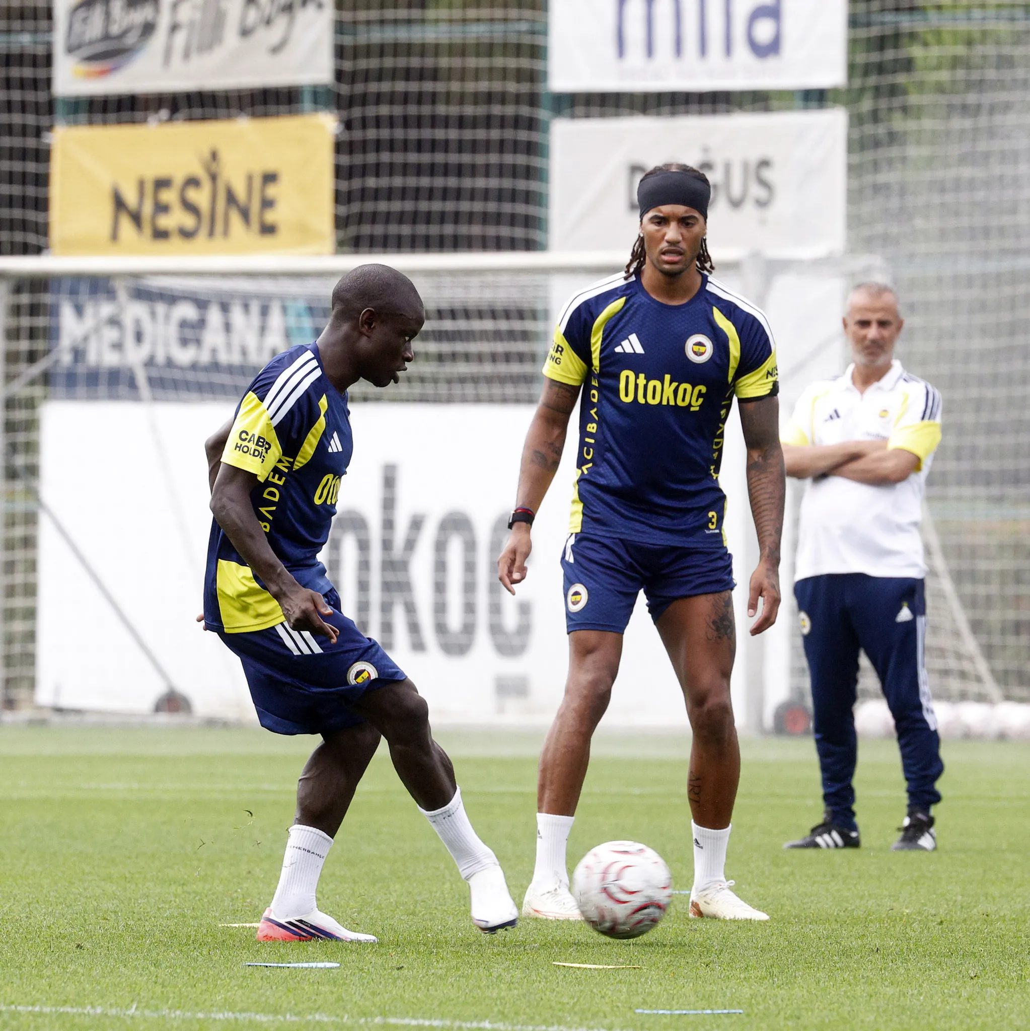 Fenerbahçeli yıldıza eski kulübü talip! Transfer koşullarını sordular 5 fenerbahceli yildiza eski kulubu talip transfer kosullarini sordular 3 zDeYAF7f