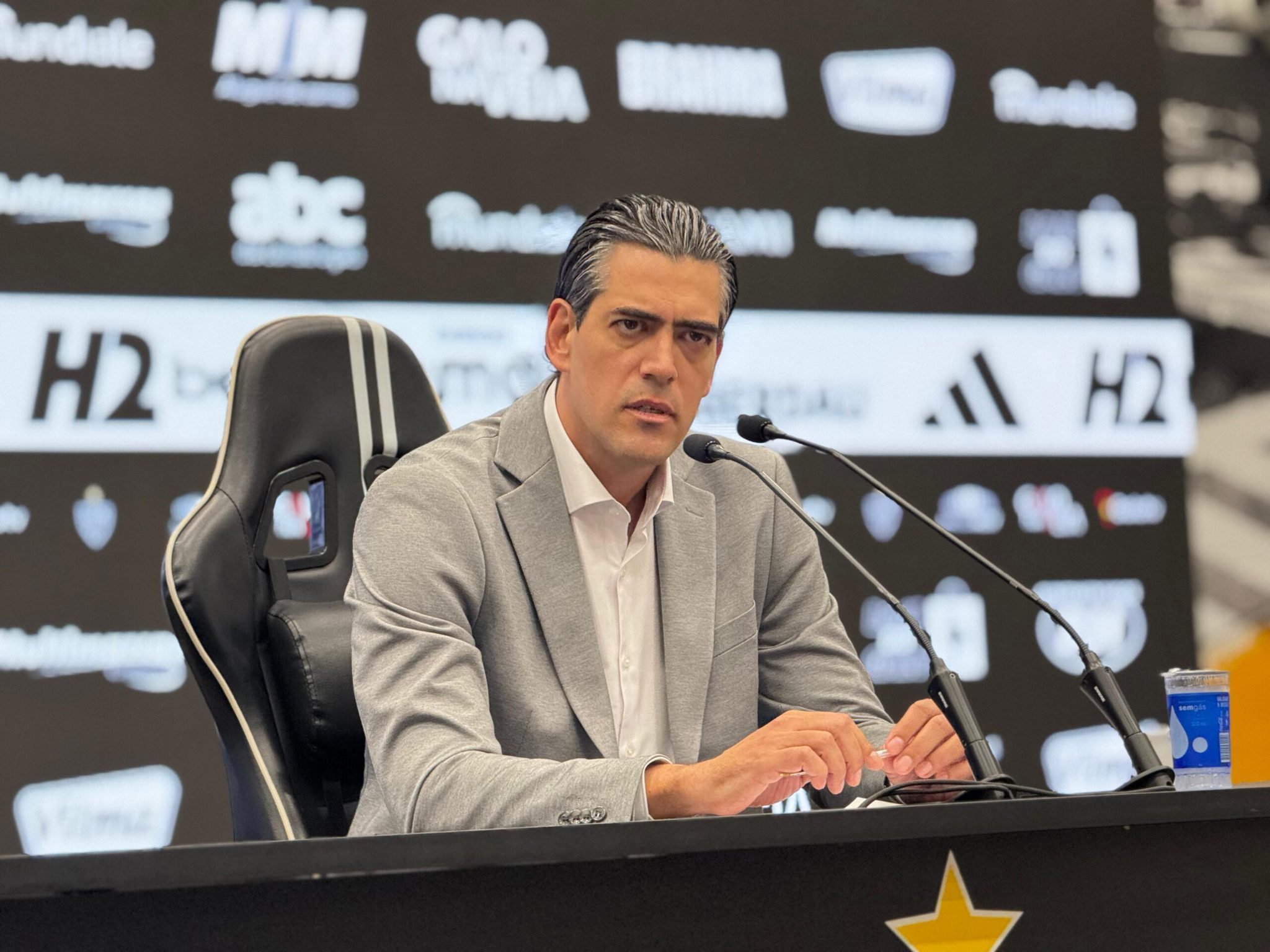 Fenerbahçeli yıldızdan şok transfer sözleri: Karar bana kalsa çoktan oradaydım! 5 fenerbahceli yildizdan sok transfer sozleri karar bana kalsa coktan oradaydim 3 UPmz4sWs