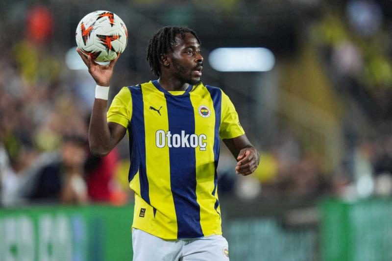 fenerbahcenin eski yildizi gruba geri donmek istiyor 4 dDQNzLuM