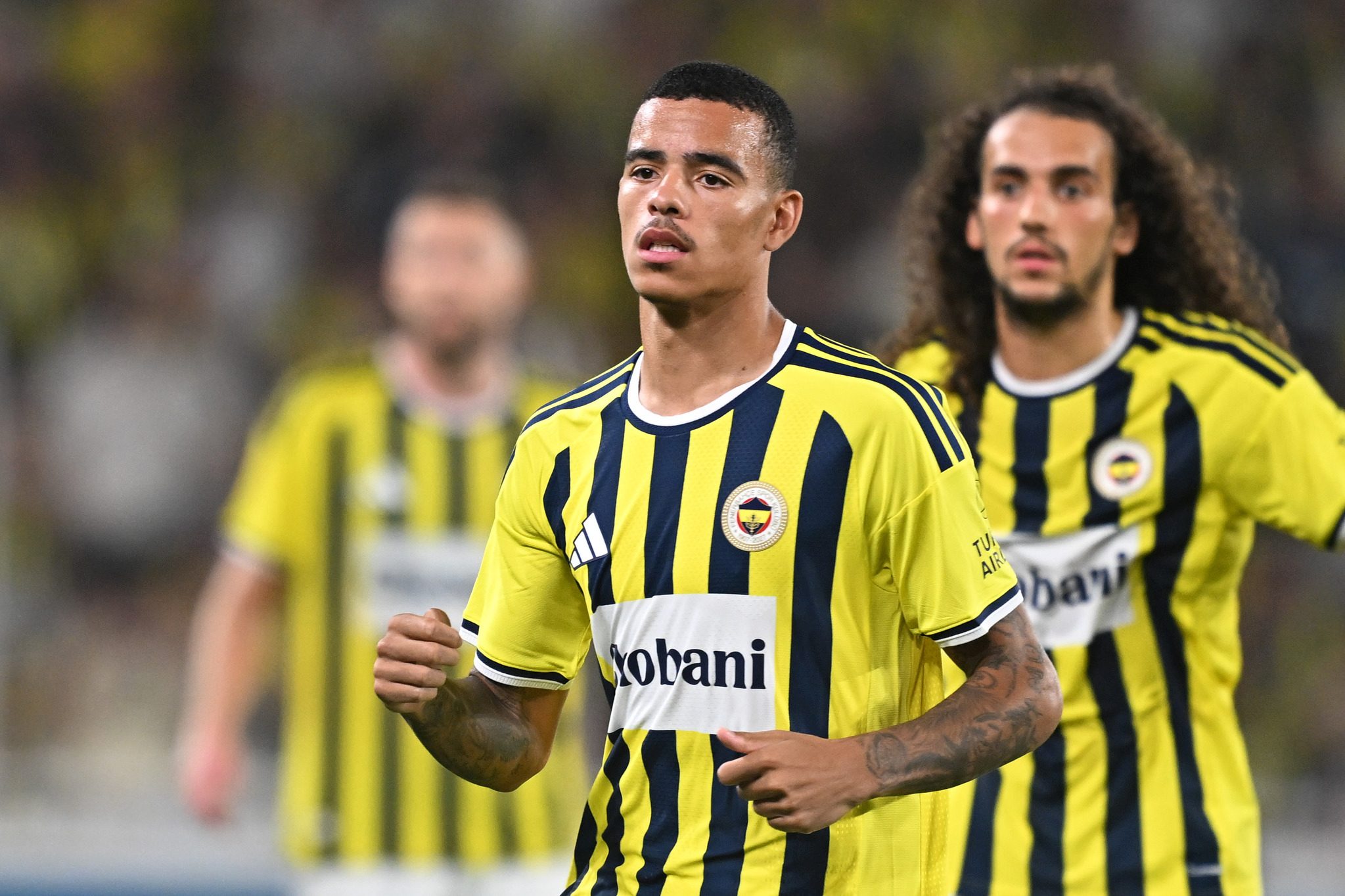 fenerbahcenin kasasi dolup tasacak 5 yildiz isim ile ayrilik 0 sWnm1JAp