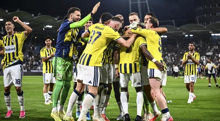 Fenerbahçe'nin Lyon maçı kadrosu UEFA'ya bildirildi 1 fenerbahcenin lyon maci kadrosu uefaya bildirildi uL28EHXJ