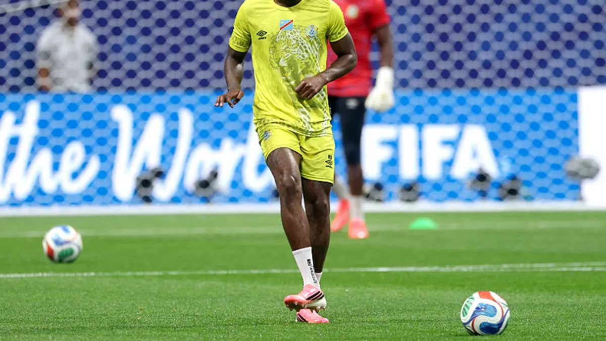 Fenerbahçe'nin yeni sağ beki Premier Lig'den! Dünya Kupası performansı göz doldurdu 9 fenerbahcenin yeni sag beki premier ligden dunya kupasi performansi goz doldurdu K8DAt8cw
