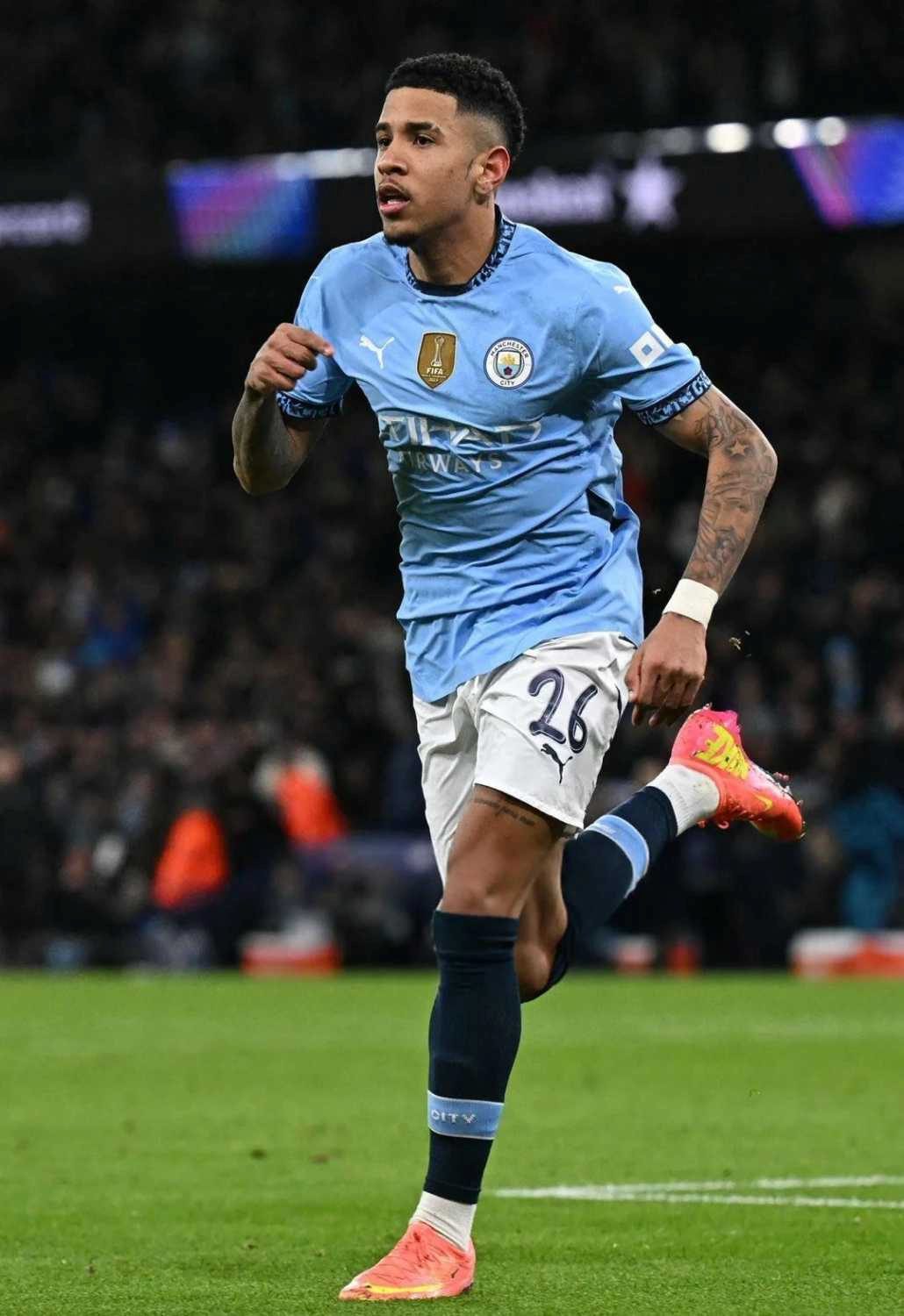 fenerbahcenin yeni sol kanadi manchester cityden gorusmeler basladi 2 d7GKH3ms