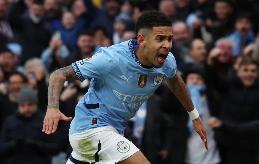 fenerbahcenin yeni sol kanadi manchester cityden gorusmeler basladi 8 n6GhDiAF