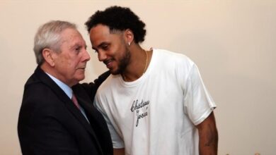 Fenerbahçe'nin yeni transferi Larkin, Aziz Yıldırım ile bir araya geldi 6 fenerbahcenin yeni transferi larkin aziz yildirim ile bir araya geldi PL7pAZDh