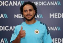 fenerbahcenin yeni transferi shane larkin saglik kontrolunden gecti KRjvvNg9