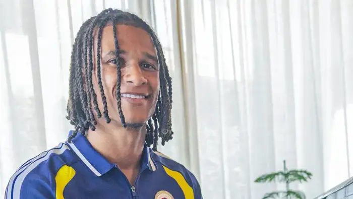 Fenerbahçe'nin yeni yıldızı Ake birinci kere açıkladı: 'Ederson'la konuştum' | 'Şampiyonluk için savaşacağız' 3 fenerbahcenin yeni yildizi ake birinci kere acikladi edersonla konustum sampiyonluk icin savasacagiz 1 AbpPvbOt