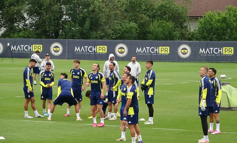 Fenerbahçe'nin yıldızına Komşu'dan sürpriz talip! 1 fenerbahcenin yildizina komsudan surpriz talip eS4n47Rx