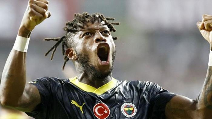 Fenerbahçe'nin yıldızının aklını çelmeye çalışıyorlar! 'Ne olur, bize gel' | Transfer itirafı 10 fenerbahcenin yildizinin aklini celmeye calisiyorlar ne olur bize gel transfer itirafi 8