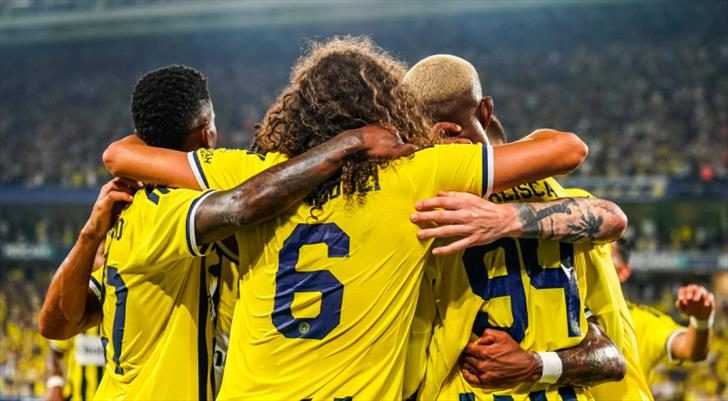 Fenerbahçe'nin zaferi Polonya'da manşetlerde: "Kıl payı kaçırdı" 1 fenerbahcenin zaferi polonyada mansetlerde kil payi kacirdi VJZBpMLk