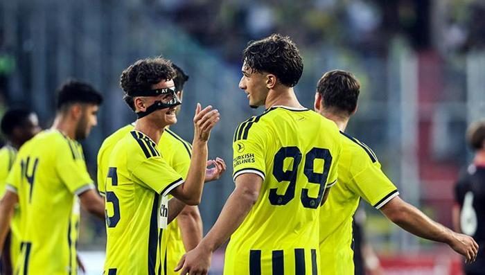 Fenerbahçe'ye Ake sonrası bir stoper daha! Listenin birinci sırasında 2 fenerbahceye ake sonrasi bir stoper daha listenin birinci sirasinda 0