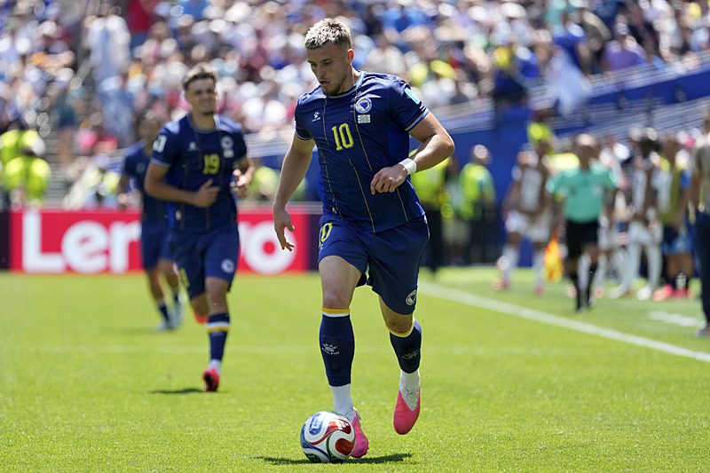 Fenerbahçe'ye transferde yeni Edin Dzeko: Ermedin Demirovic 6 fenerbahceye transferde yeni edin dzeko ermedin demirovic 4 rNkT6I7H