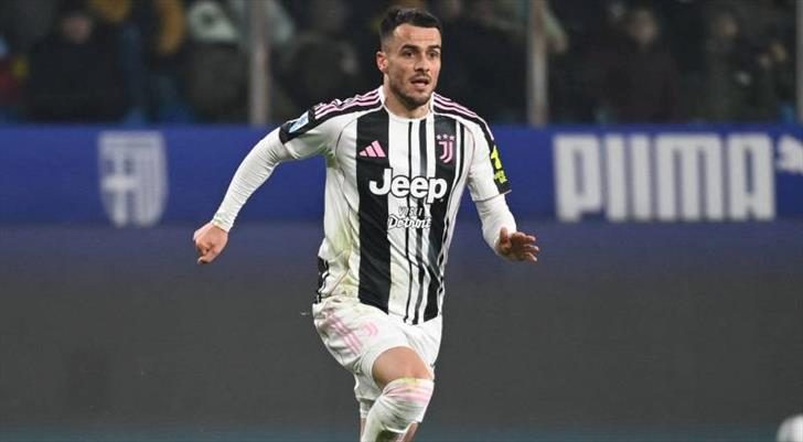 Filip Kostic resmi imzayı atıyor! 2 yıllık sözleşme 1 filip kostic resmi imzayi atiyor 2 yillik sozlesme