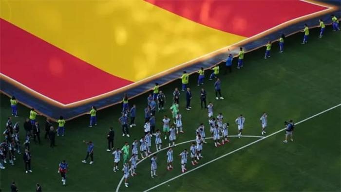 finalde skandal hareket ispanya kupa kaldirirken arjantinliler sirtini dondu gercek yuzlerini gosterdiler 6 CUUnS7DV