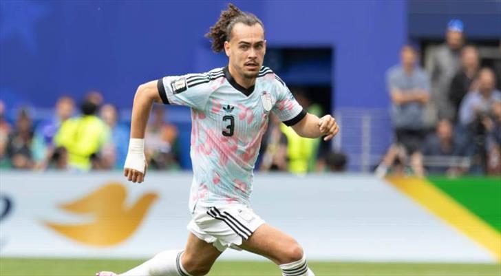 flas gelisme galatasaray ve besiktas transferde karsi karsiya j8KLn4fs
