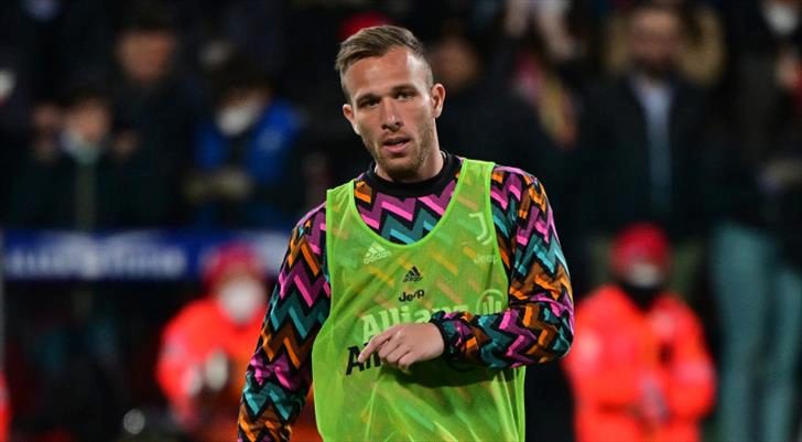 Flaş iddia! Beşiktaş'a Juventus'tan orta saha 1 flas iddia besiktasa juventustan orta saha CiSRZduz