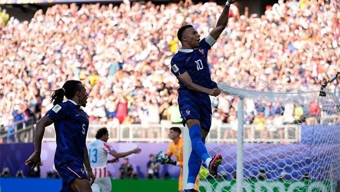 fransa paraguay saha ringe dondu yumruk ve tekmeler havada ucustu mbappe cildirdi pislesmemiz gerekiyorsa pislesiriz