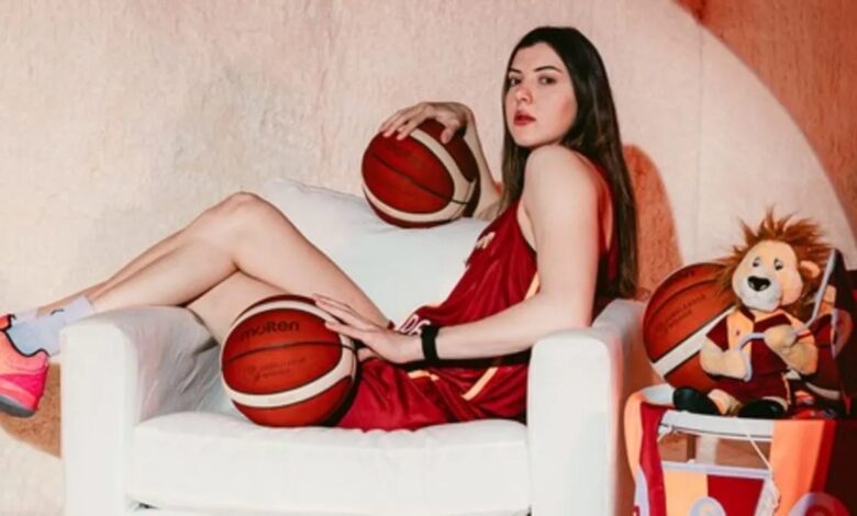 Galatasaray Çağdaş Faktoring Elif Bayram ile nikah tazeledi! 1 galatasaray cagdas faktoring elif bayram ile nikah tazeledi bHKkkwTL