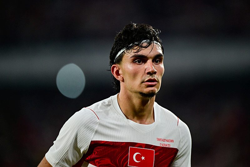 Galatasaray Can Uzun transferinde mutlu sona yakın! Fark 5 milyon euroya indi 4 galatasaray can uzun transferinde mutlu sona yakin fark 5 milyon euroya indi 2 B2uK95fI