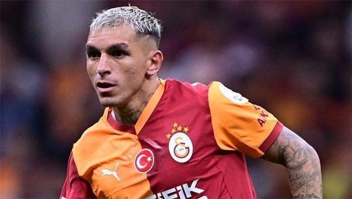 Galatasaray durdu durdu bombayı patlatıyor! Premier Lig'den 55 milyon euro'luk yıldız 6 galatasaray durdu durdu bombayi patlatiyor premier ligden 55 milyon euroluk yildiz 4 aweub9Ad