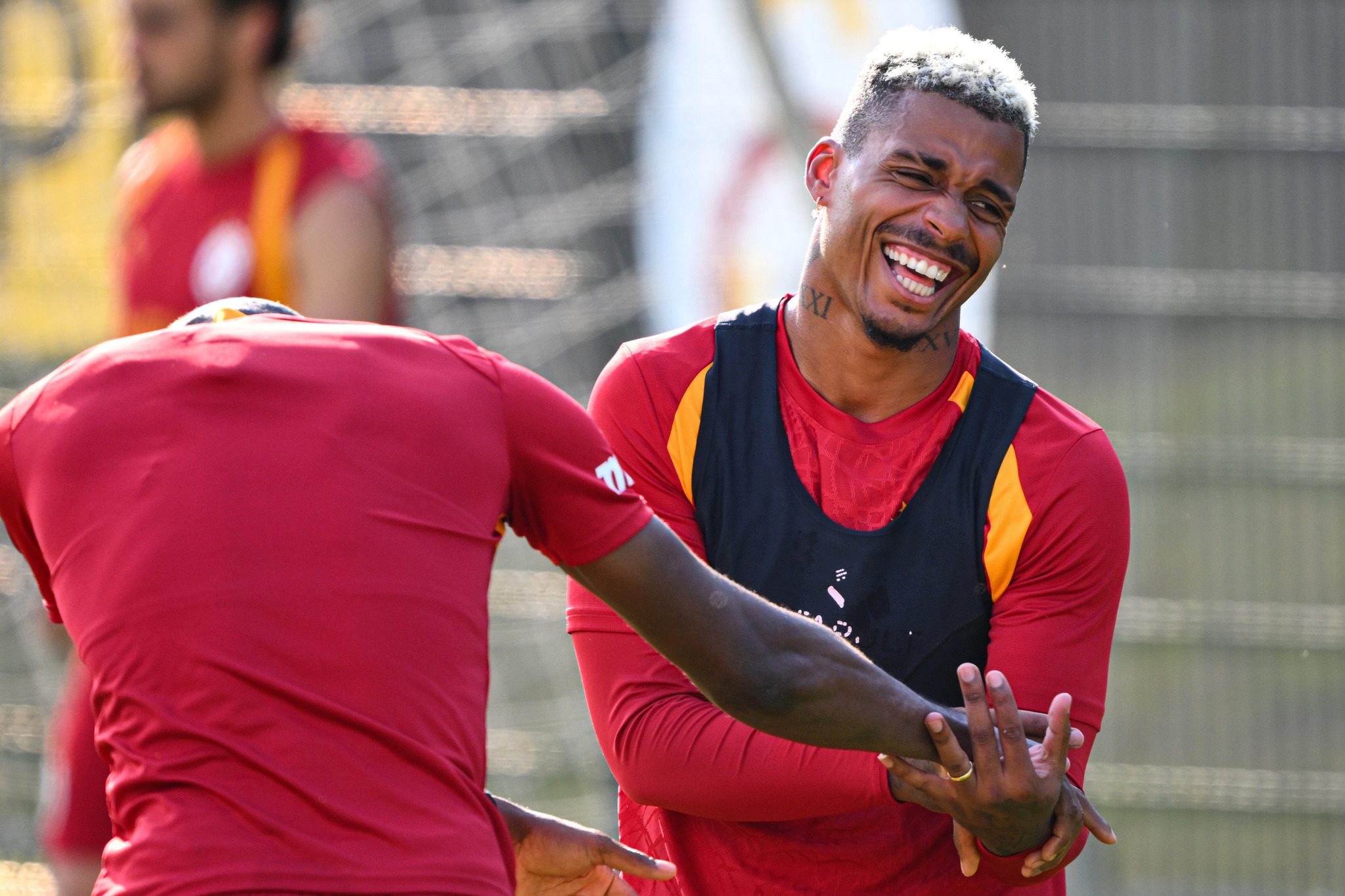 galatasaray osimhenin yanina premier lig yildizini getirmek istiyor 2