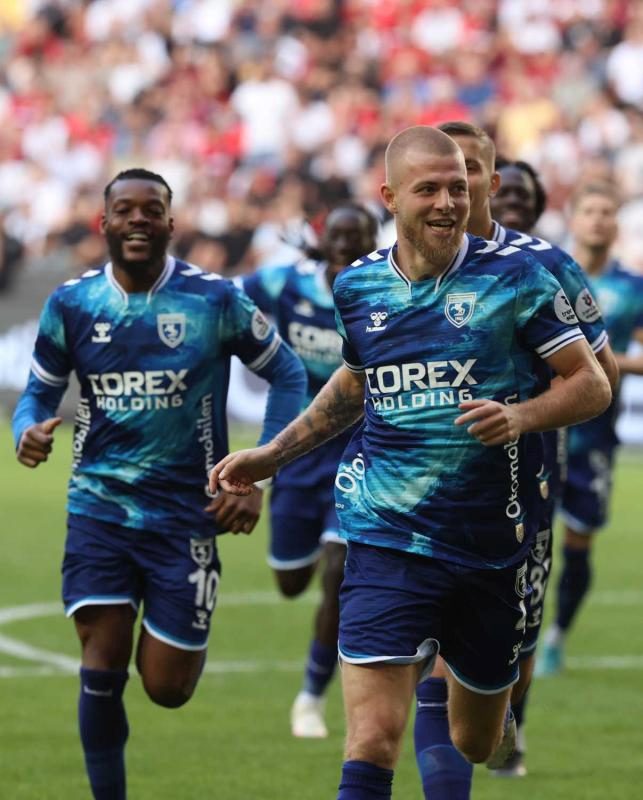 Galatasaray, Samsunspor'un yıldızını istiyor! Transfer görüşmeleri başladı 6 galatasaray samsunsporun yildizini istiyor transfer gorusmeleri basladi 4 myGOHLPL