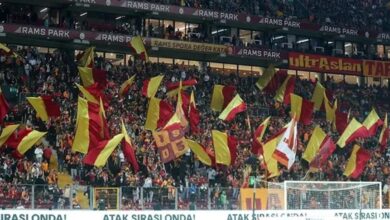 Galatasaray taraftarından idareye transfer tepkisi! 17 galatasaray taraftarindan idareye transfer tepkisi ntCItrB9