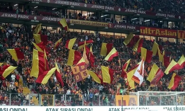 Galatasaray taraftarından idareye transfer tepkisi! 1 galatasaray taraftarindan idareye transfer tepkisi ntCItrB9