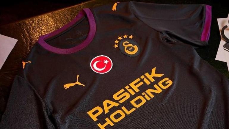 Galatasaray yeni dönem formalarını tanıttı! Dikkat çeken ayrıntı 7 galatasaray yeni donem formalarini tanitti dikkat ceken ayrinti 5 NUYKBetX