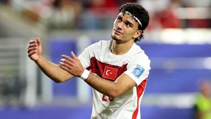 Galatasaray'a Can Uzun müjdesi! Muahedeye varıldı | İşte mukavele kaideleri ve müddeti 10 galatasaraya can uzun mujdesi muahedeye varildi iste mukavele kaideleri ve muddeti 8