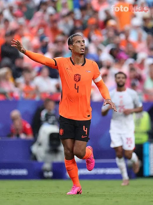 galatasaraya transferde dev rakip van dijkin yeni adresi 5 tqdGSD5C