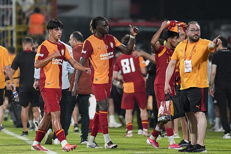 Galatasaray'a transferde şok! Diğer gruba imzayı attı 4 galatasaraya transferde sok diger gruba imzayi atti 2 t2EePUYq